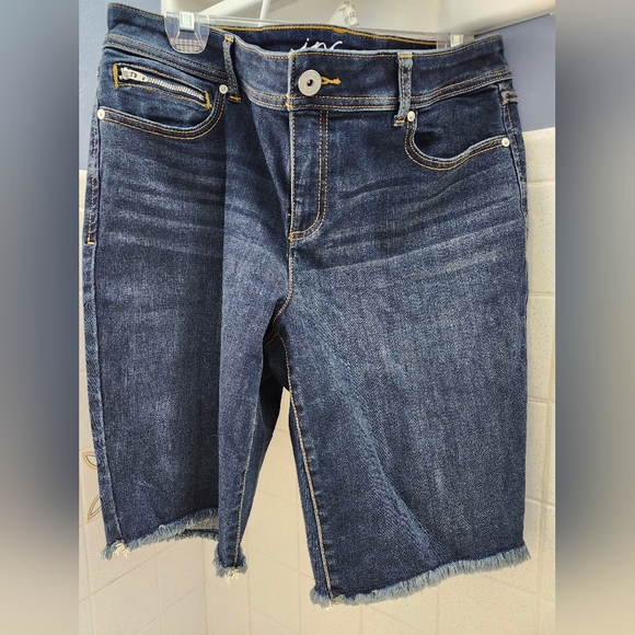 INC Jean Shorts Size 12 - Picture 1 of 4